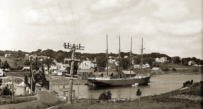 The Reine Marie Steward in Thomaston Harbor.